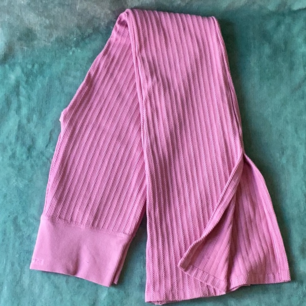 Ribbed PINK flare leggings